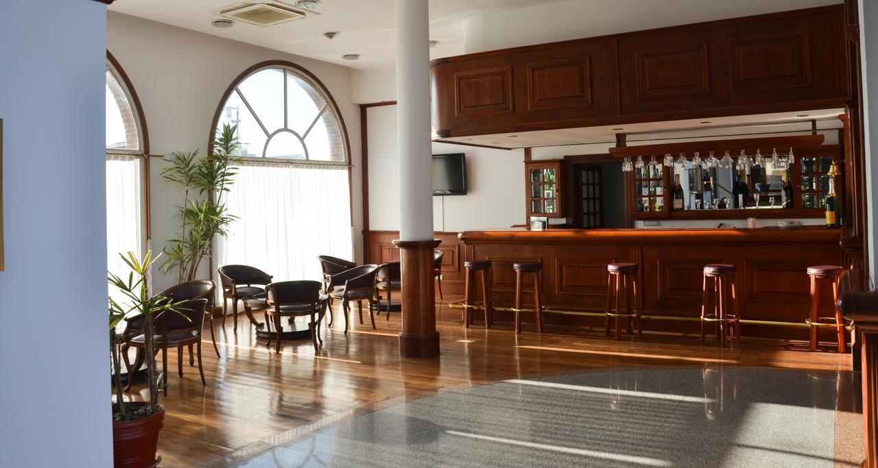 Hotel Reviens Пинамар Экстерьер фото
